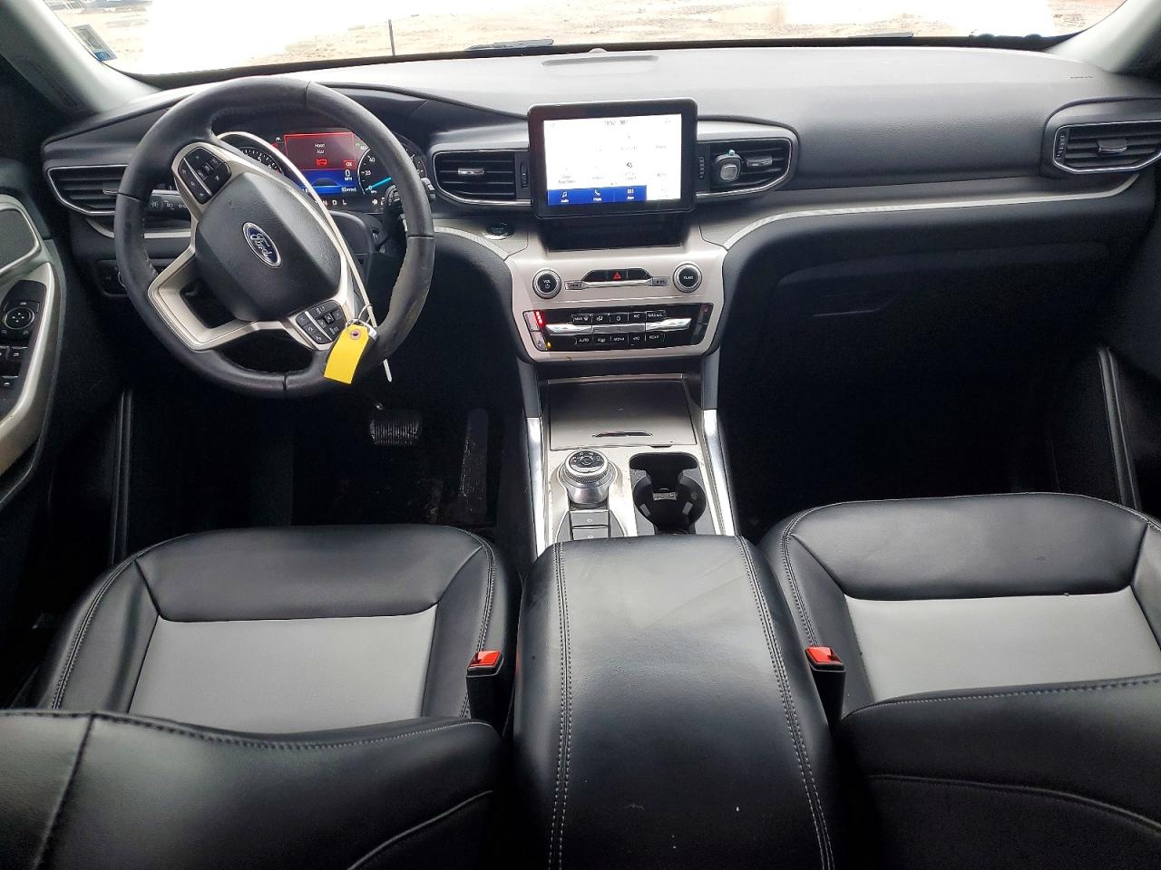 2023 FORD EXPLORER XLT photo 8