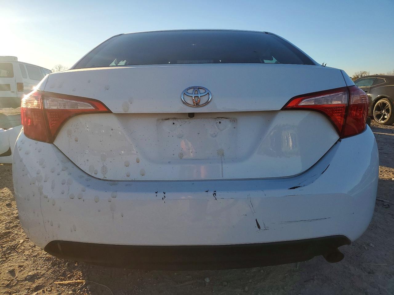 2019 TOYOTA COROLLA L photo 6