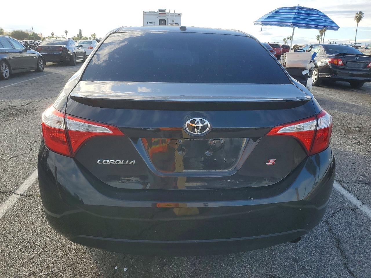 2015 TOYOTA COROLLA L photo 6