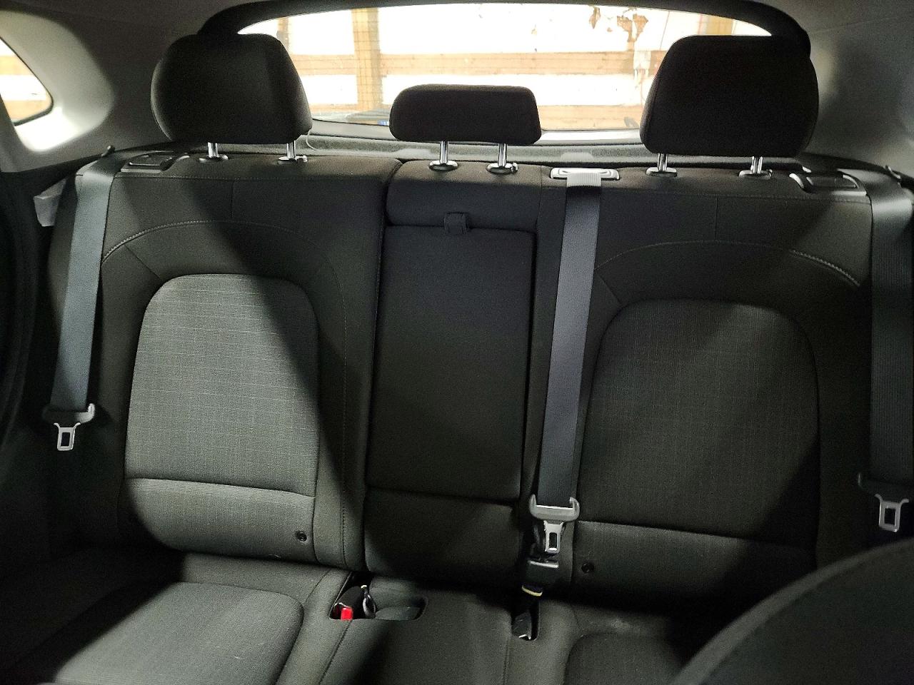 2022 HYUNDAI KONA SEL photo 10