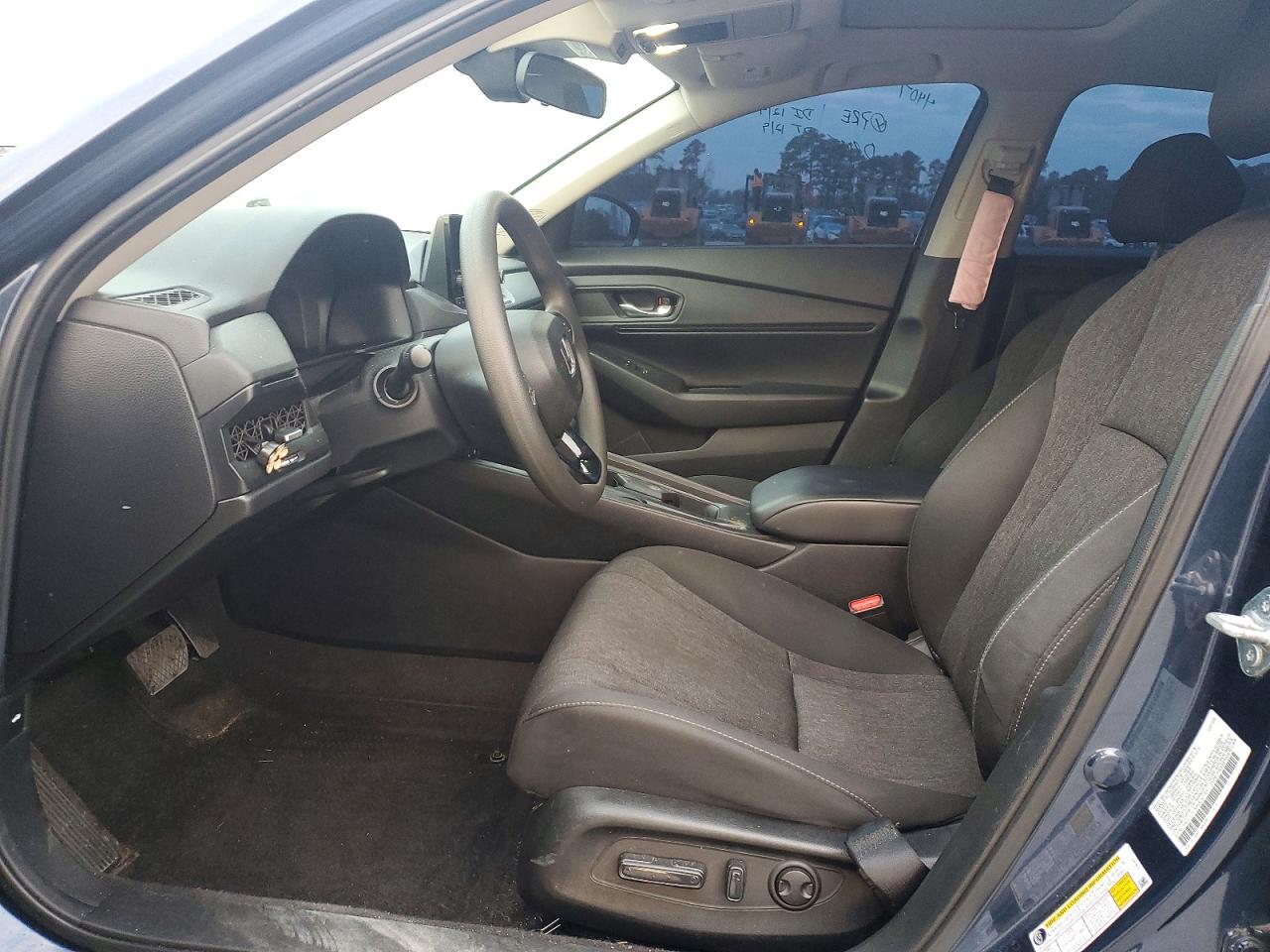 2024 HONDA ACCORD EX photo 7