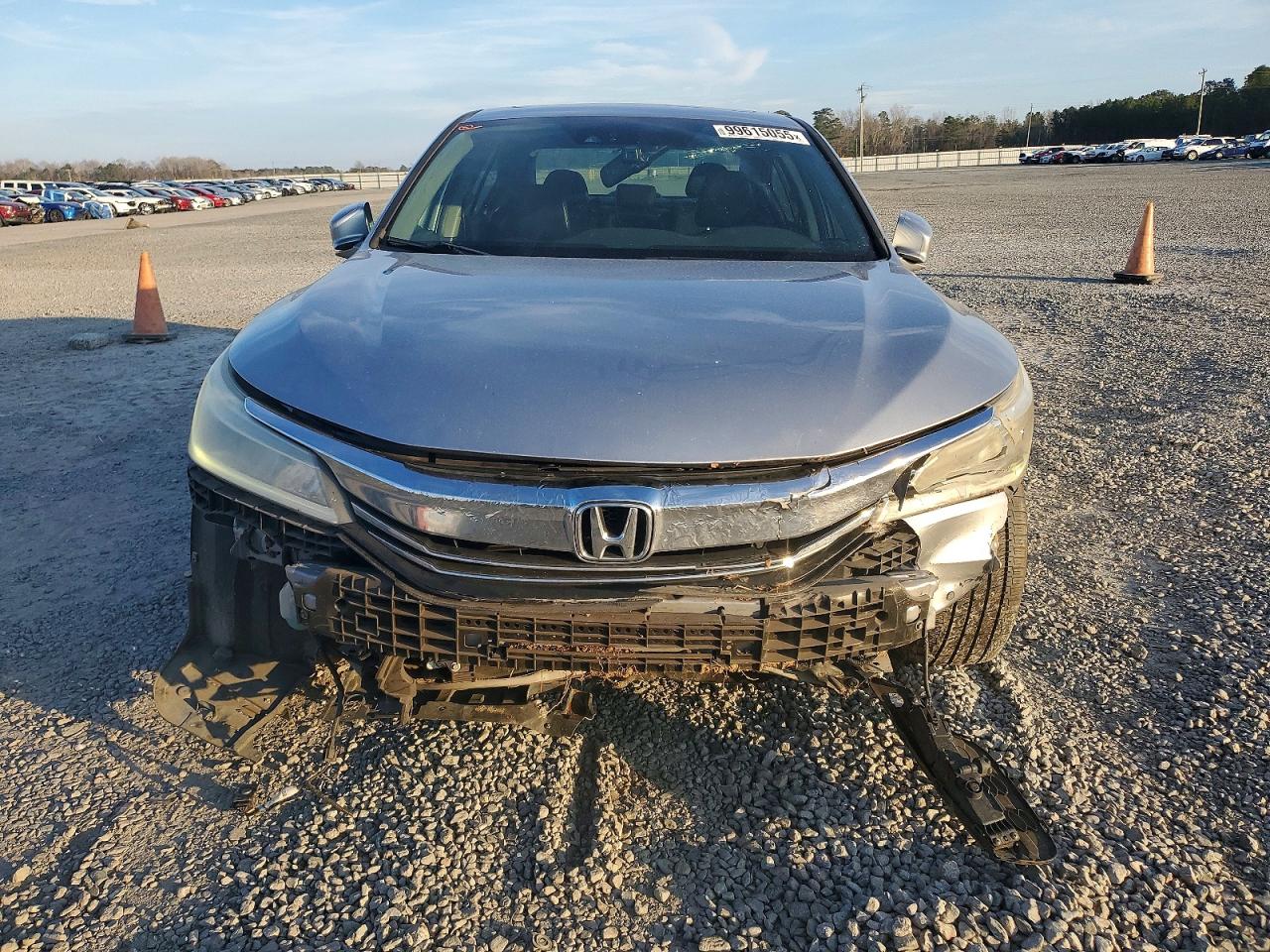 2017 HONDA ACCORD TOURING photo 5