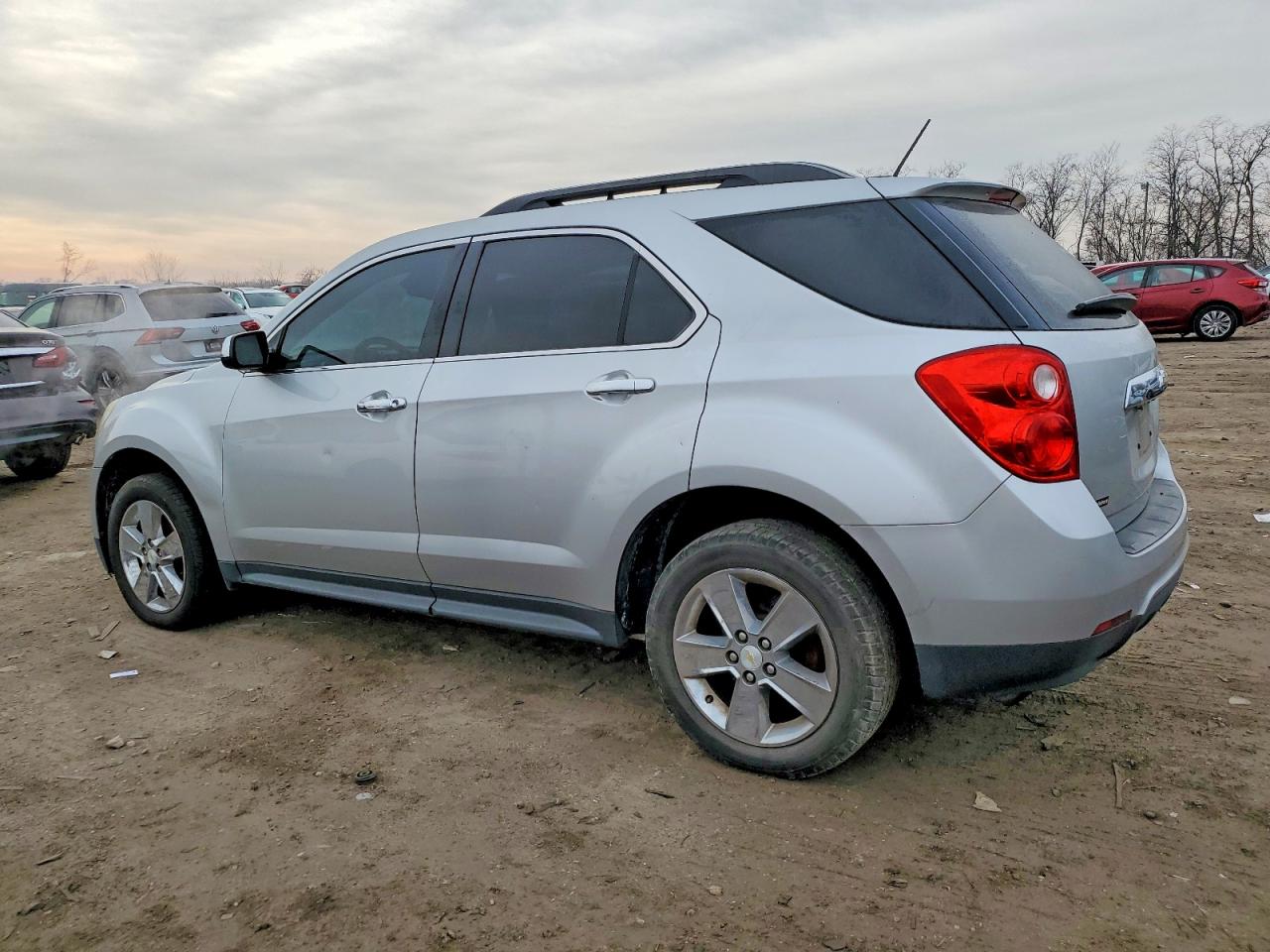 2015 CHEVROLET EQUINOX LT photo 3