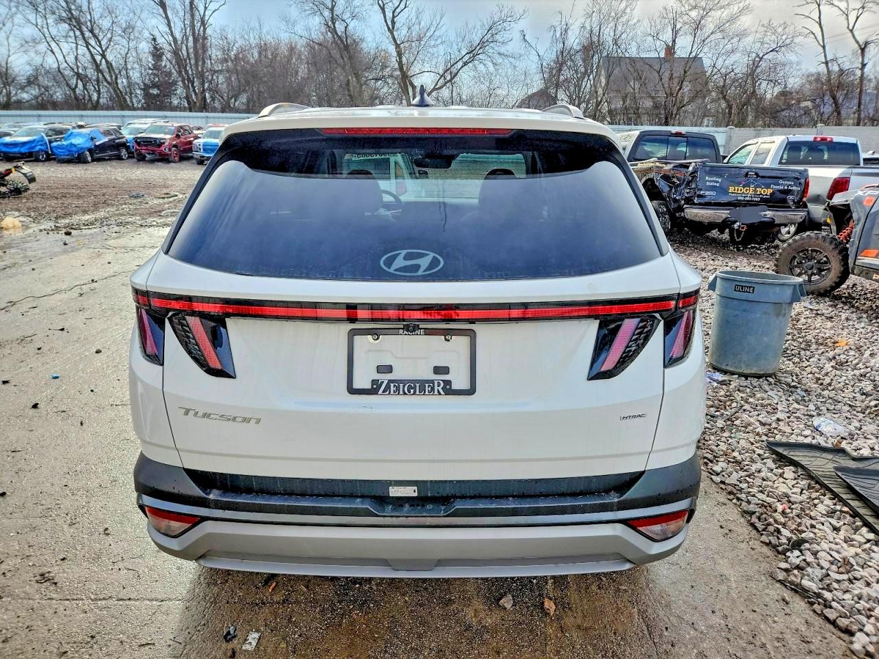 2025 HYUNDAI TUCSON SEL photo 6