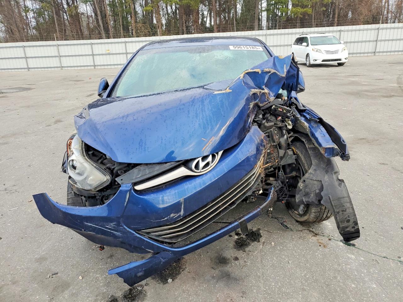 2015 HYUNDAI ELANTRA photo 5