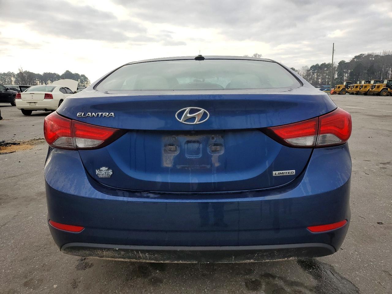 2015 HYUNDAI ELANTRA photo 6