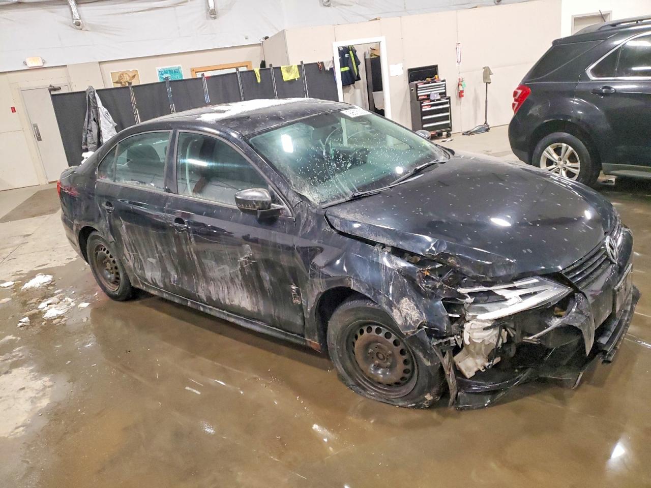 2013 VOLKSWAGEN JETTA BASE photo 4