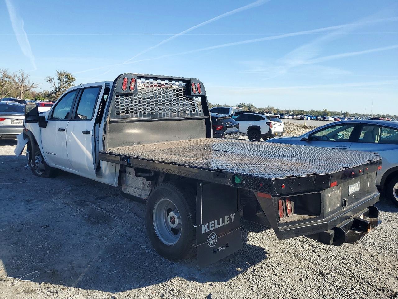 2020 GMC SIERRA K3500 photo 2