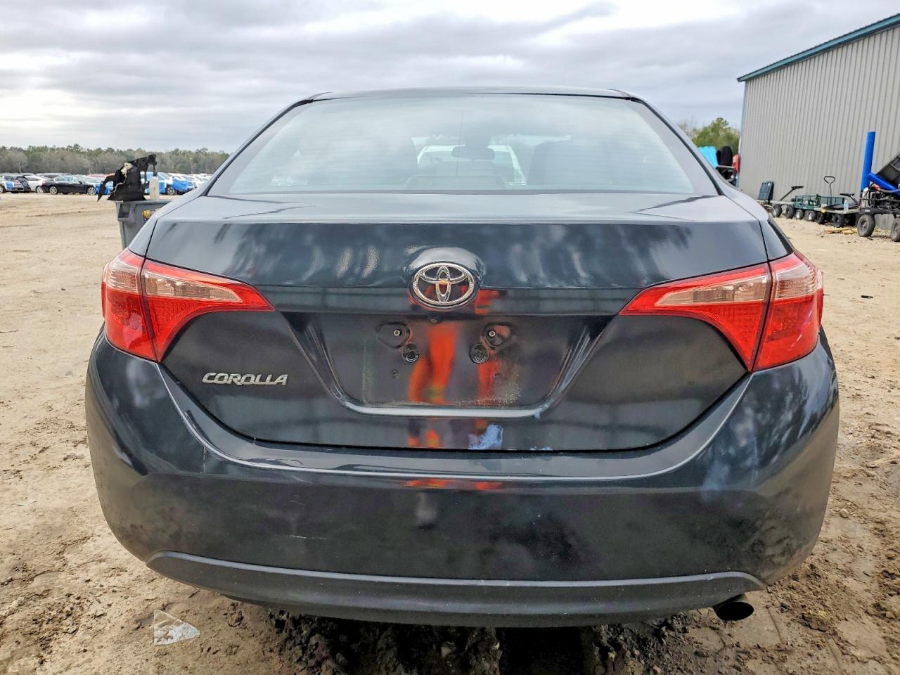 2017 TOYOTA COROLLA L photo 6