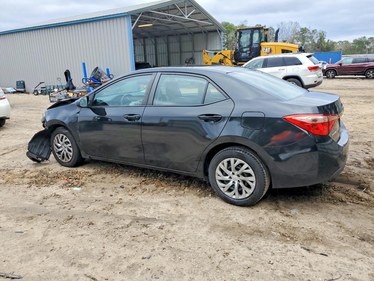 2017 TOYOTA COROLLA L photo 2