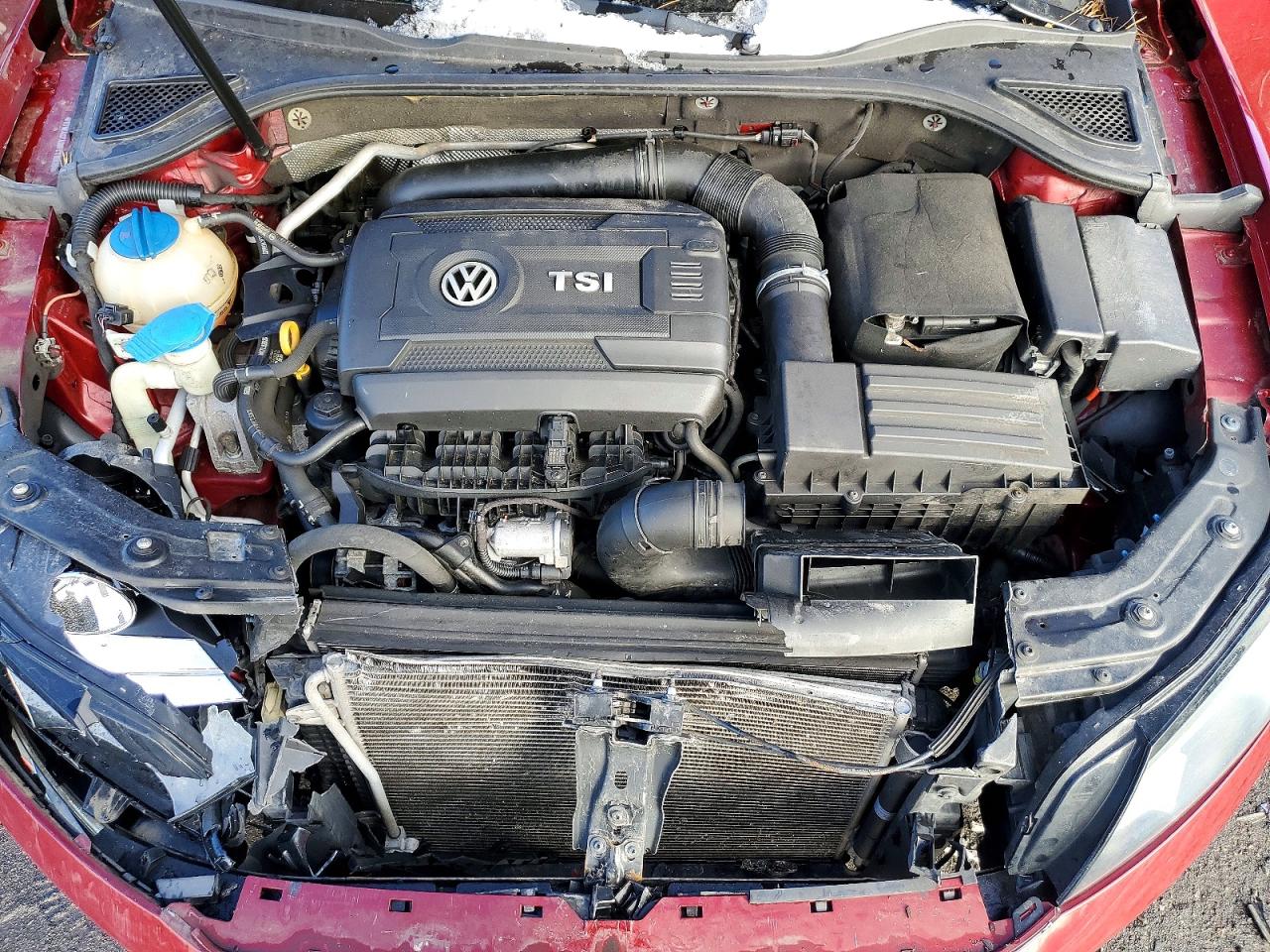 2015 VOLKSWAGEN PASSAT S photo 11