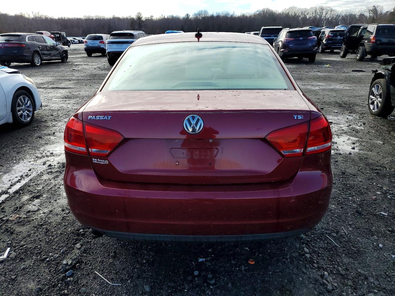 2015 VOLKSWAGEN PASSAT S photo 6
