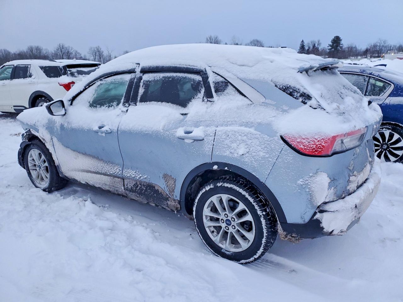 2022 FORD ESCAPE SE photo 2