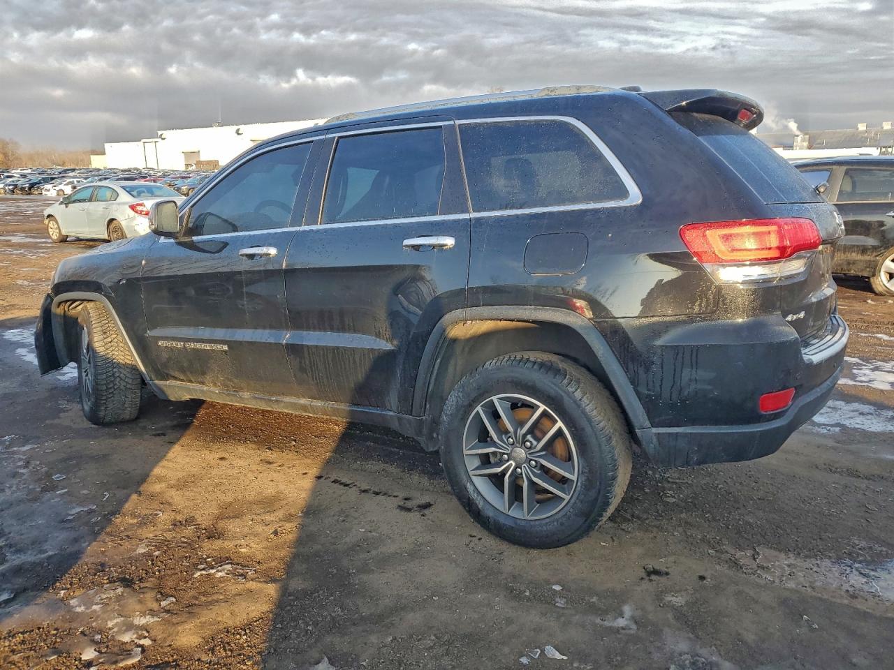 2018 JEEP GRAND CHEROKEE LIMITED photo 2