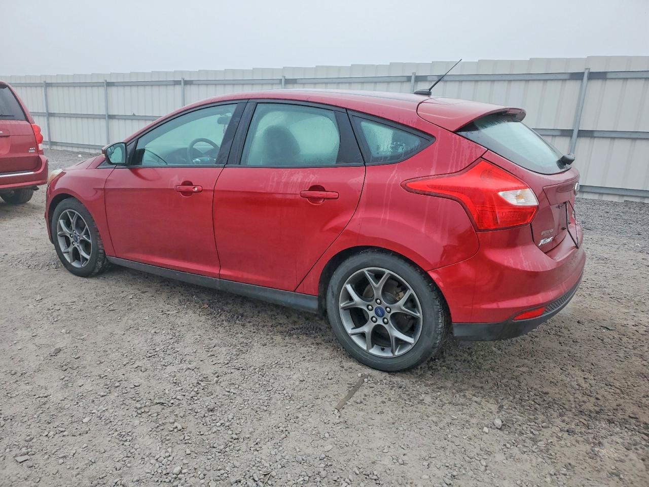 2013 FORD FOCUS SE photo 2