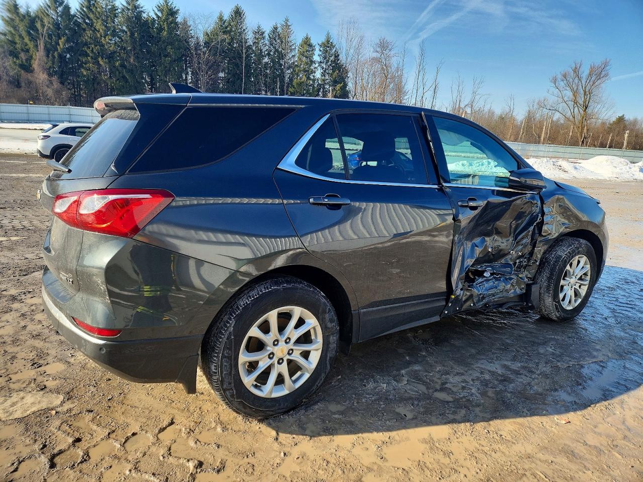 2018 CHEVROLET EQUINOX LT photo 3