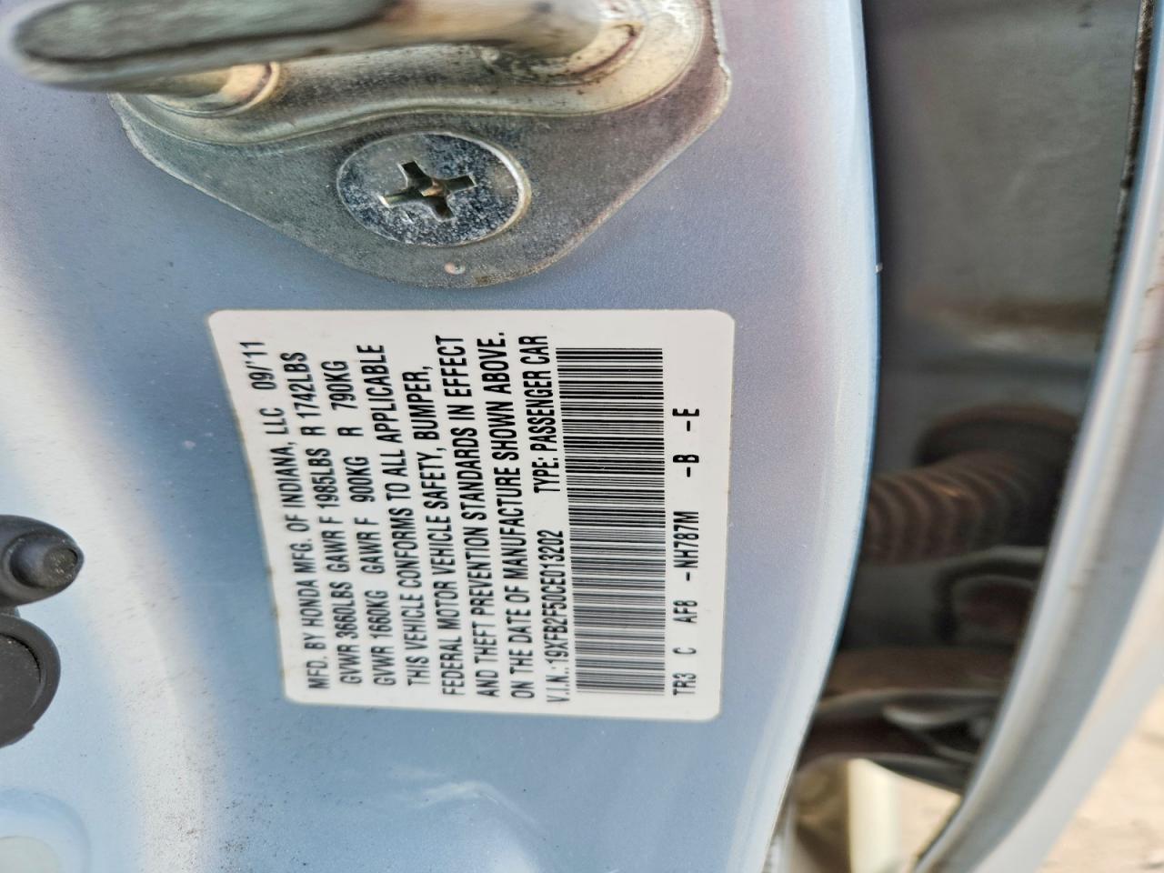 2012 HONDA CIVIC LX photo 12