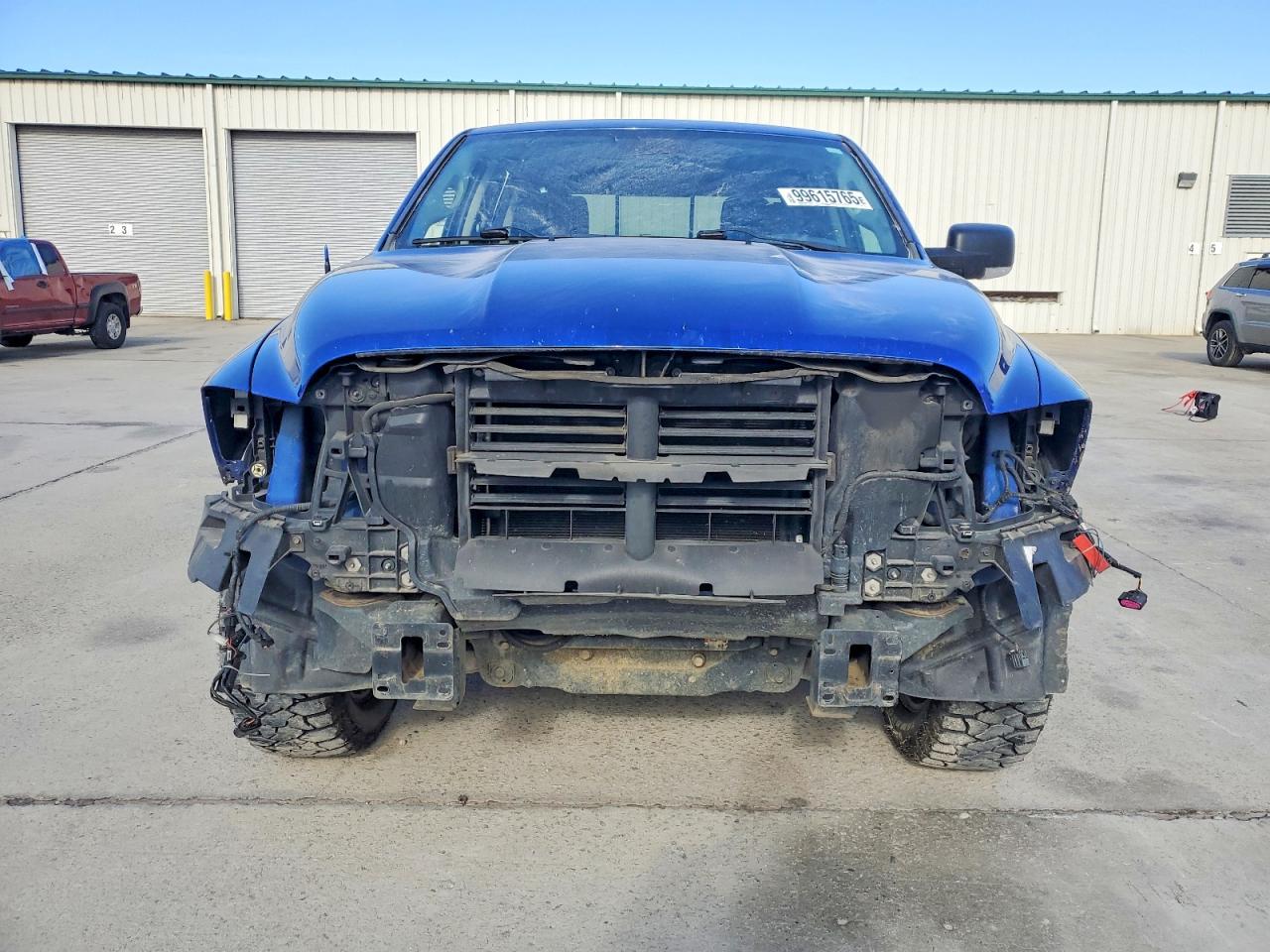 2016 RAM 1500 SLT photo 5