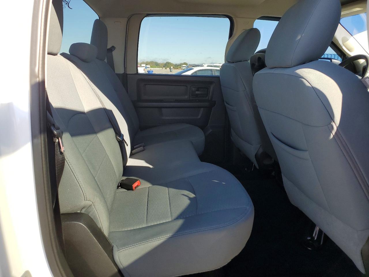 2013 RAM 1500 ST photo 10