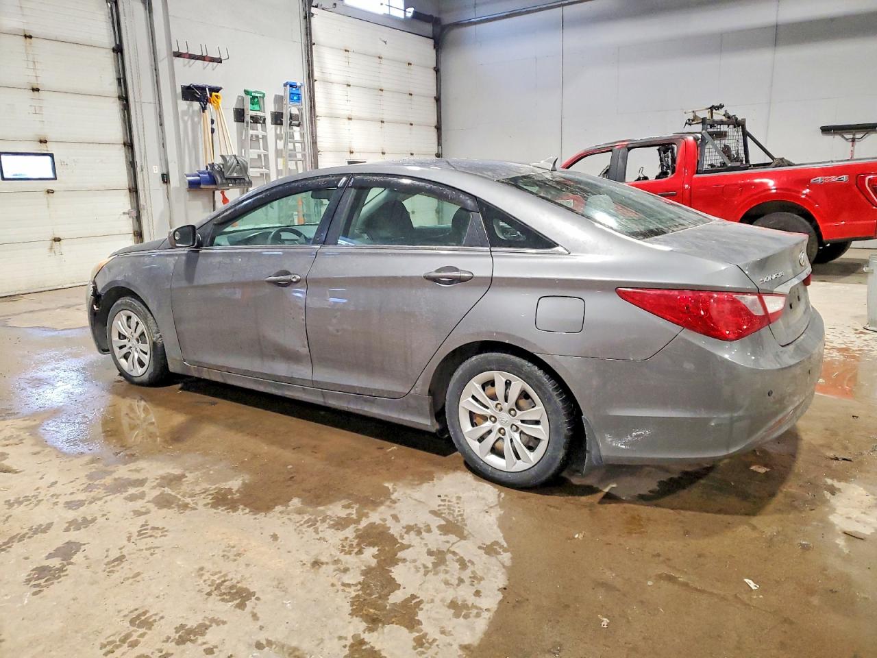 2011 HYUNDAI SONATA GLS photo 2