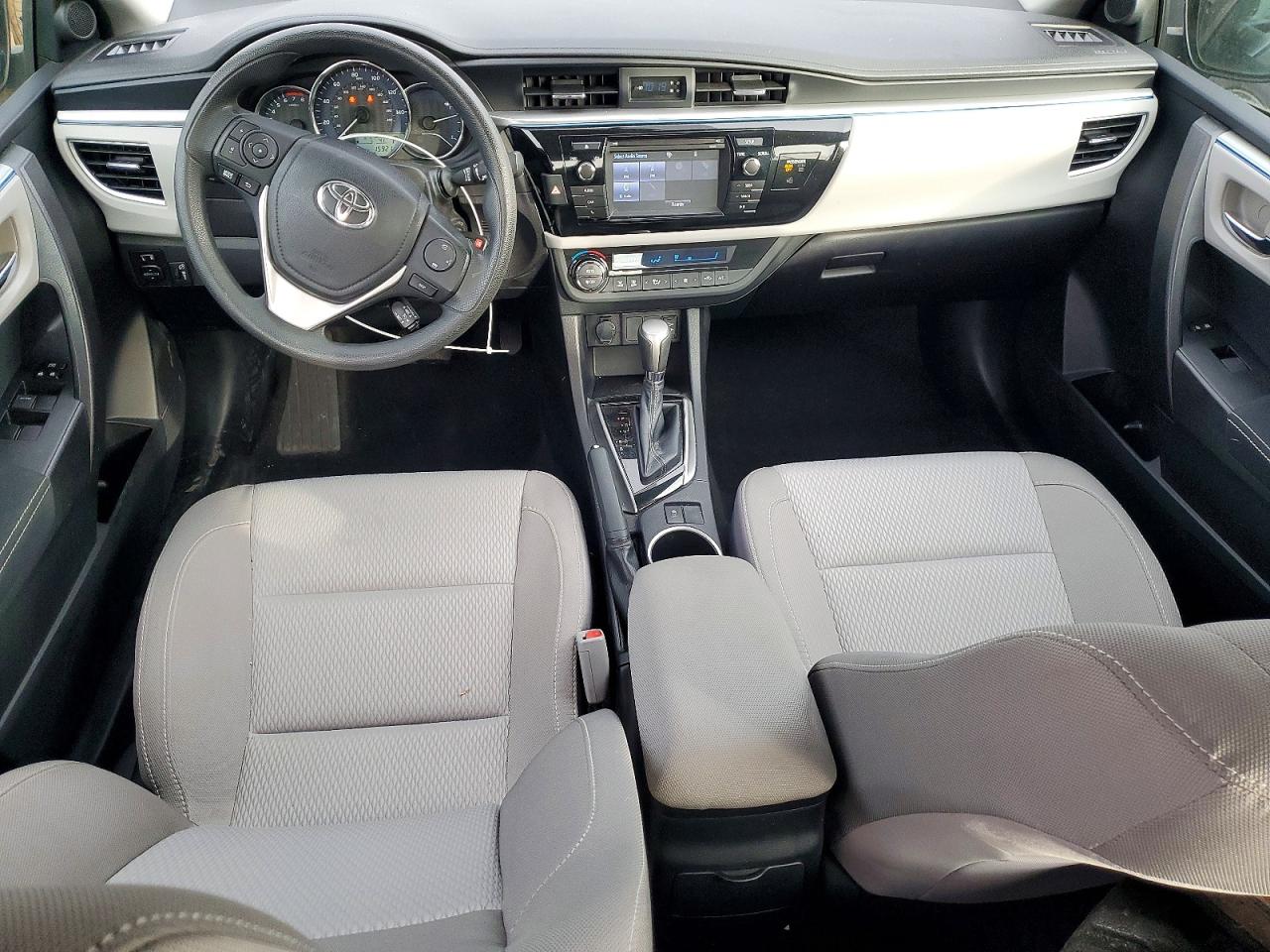 2015 TOYOTA COROLLA L photo 8