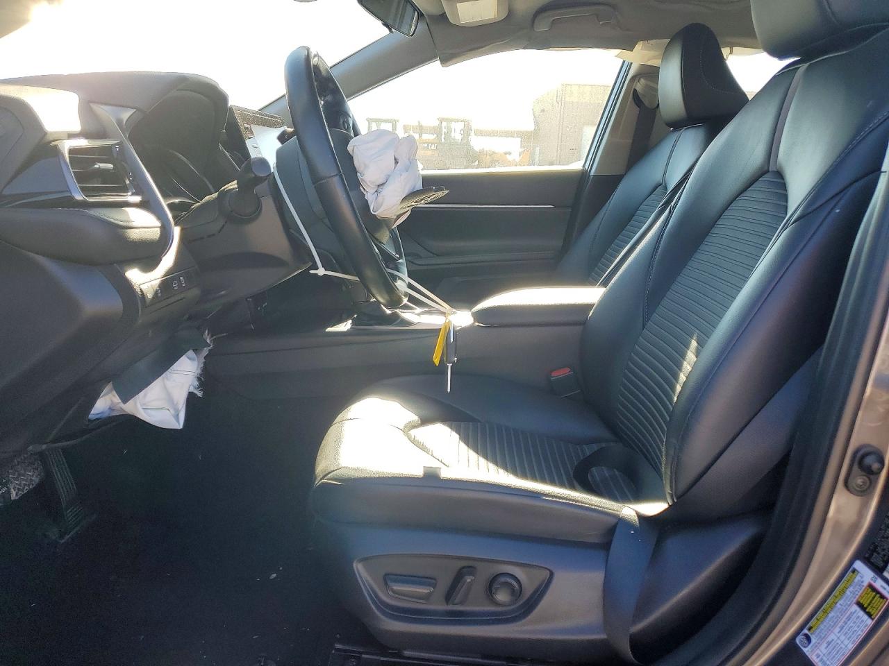 2023 TOYOTA CAMRY SE NIGHT SHADE photo 7