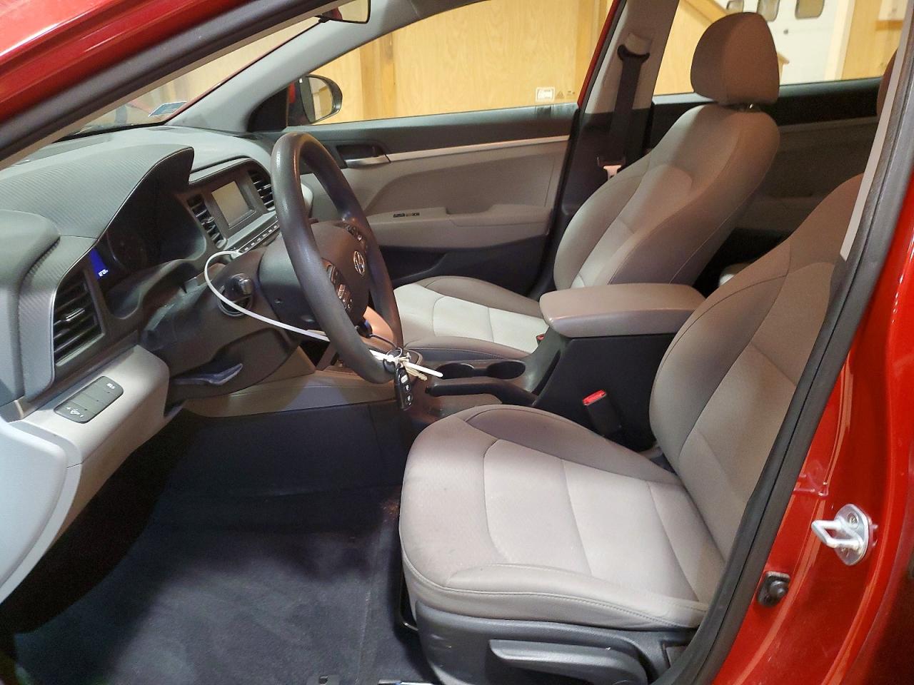 2019 HYUNDAI ELANTRA SE photo 7