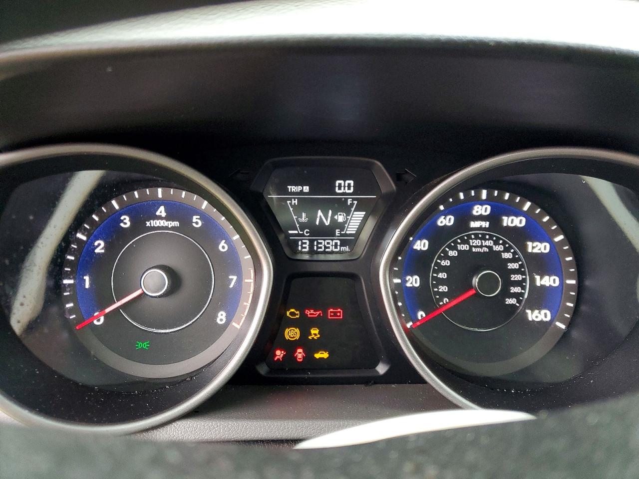 2014 HYUNDAI ELANTRA SE photo 9