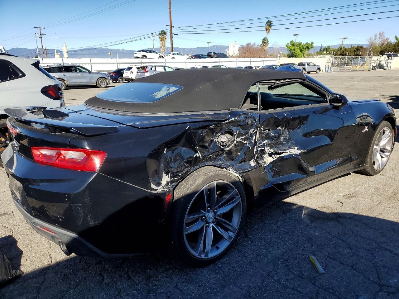2017 CHEVROLET CAMARO LT photo 3