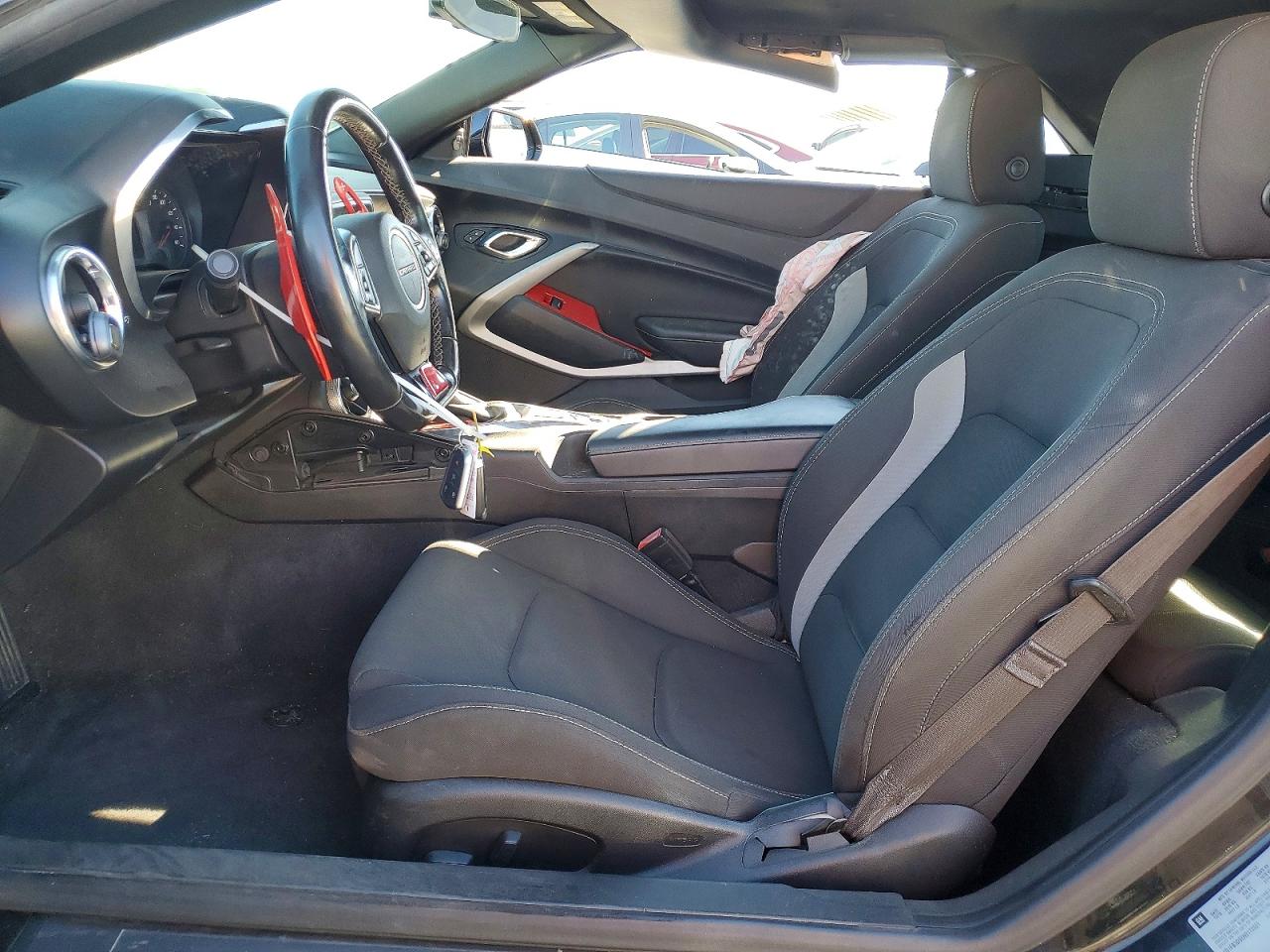 2017 CHEVROLET CAMARO LT photo 7
