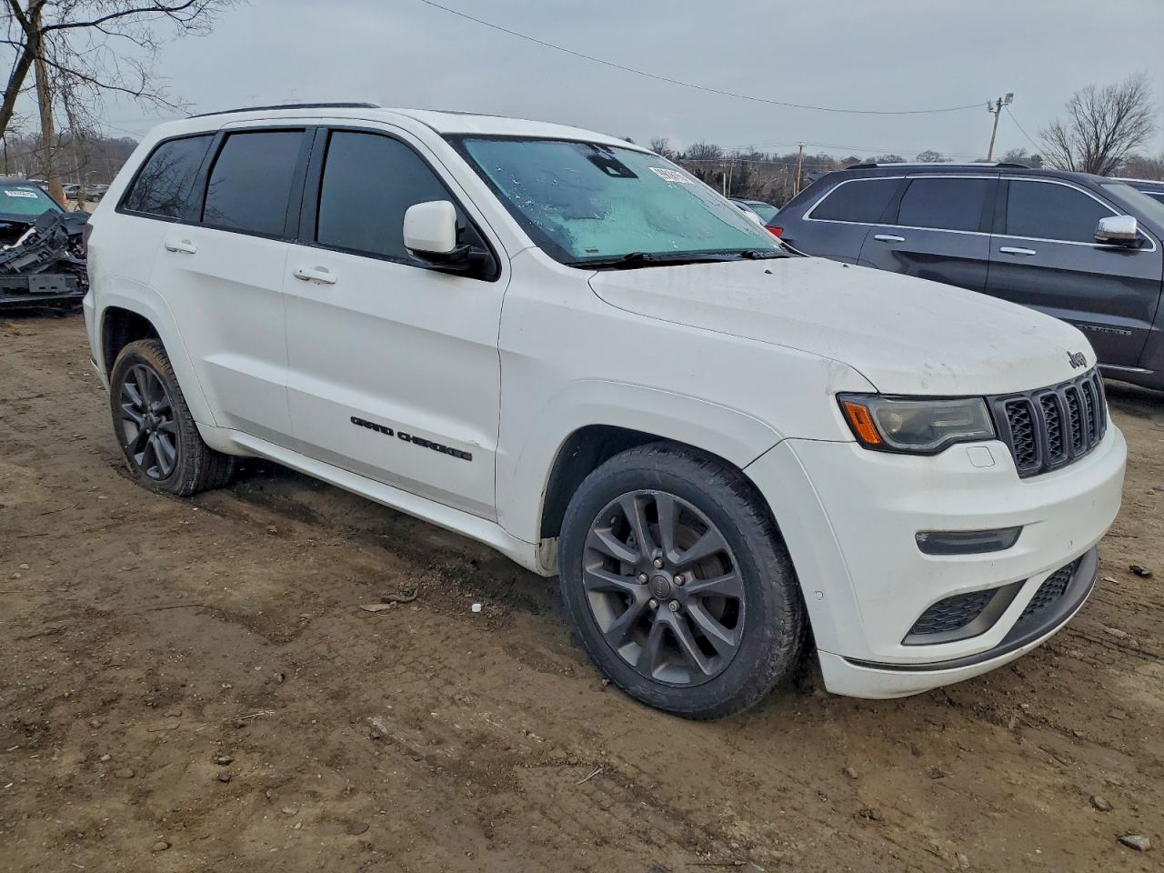 2019 JEEP GRAND CHEROKEE OVERLAND photo 4