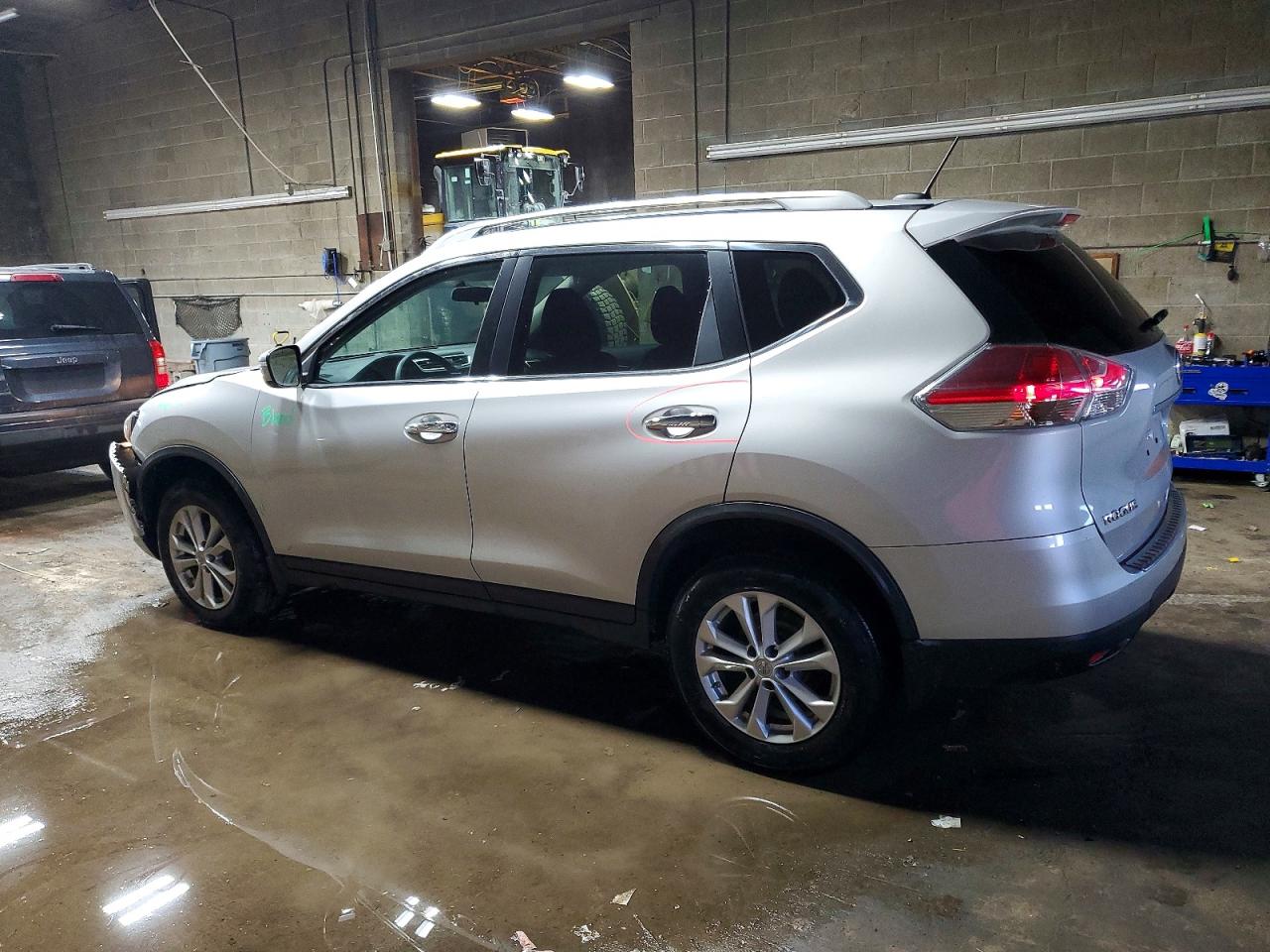 2014 NISSAN ROGUE S photo 2