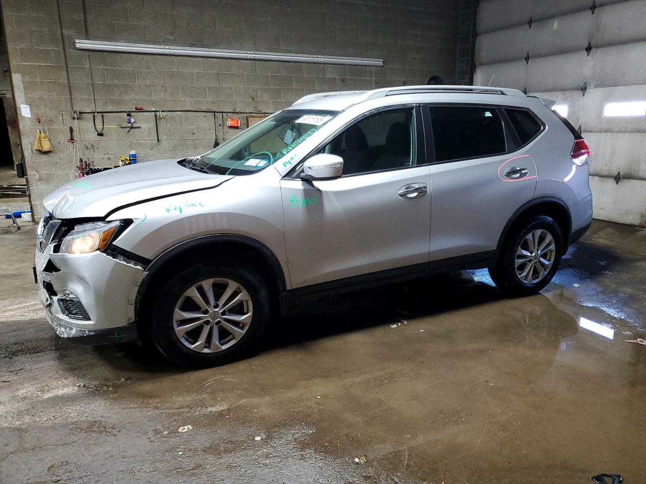 2014 NISSAN ROGUE