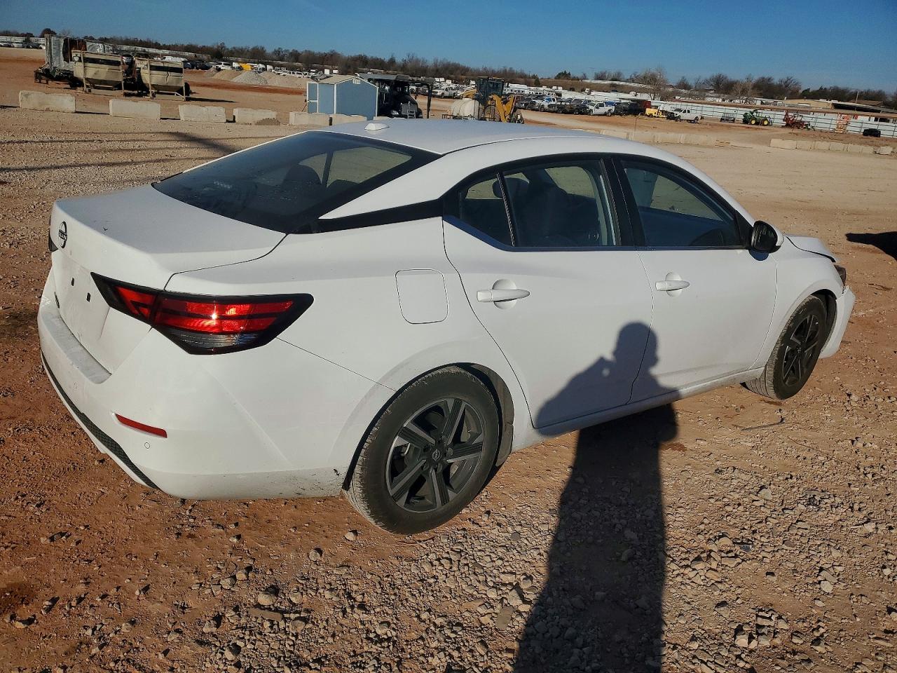 2025 NISSAN SENTRA SV photo 3