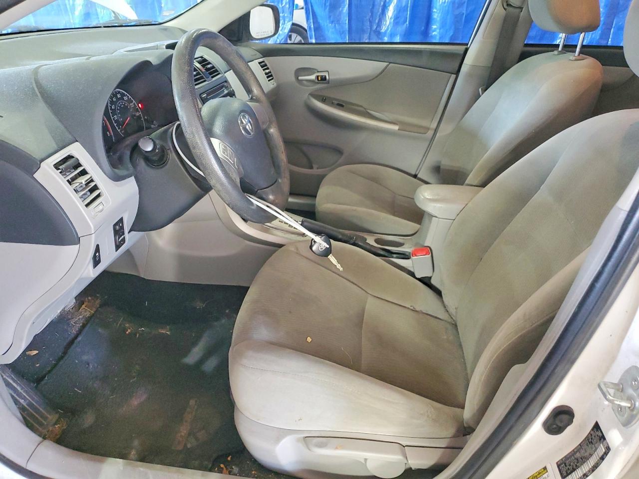 2012 TOYOTA COROLLA BASE photo 7