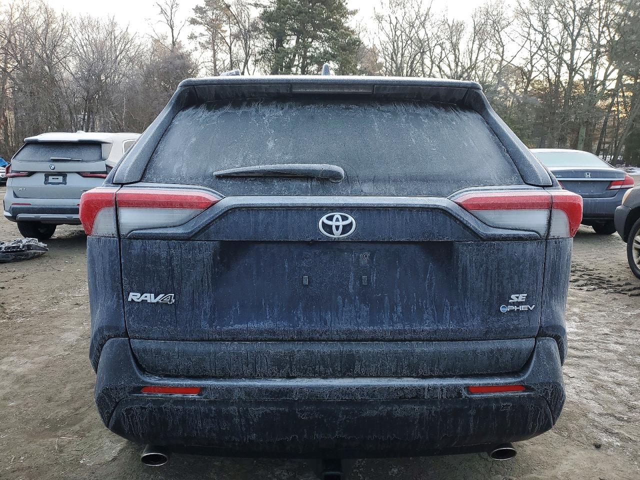 2025 TOYOTA RAV4 SE photo 6