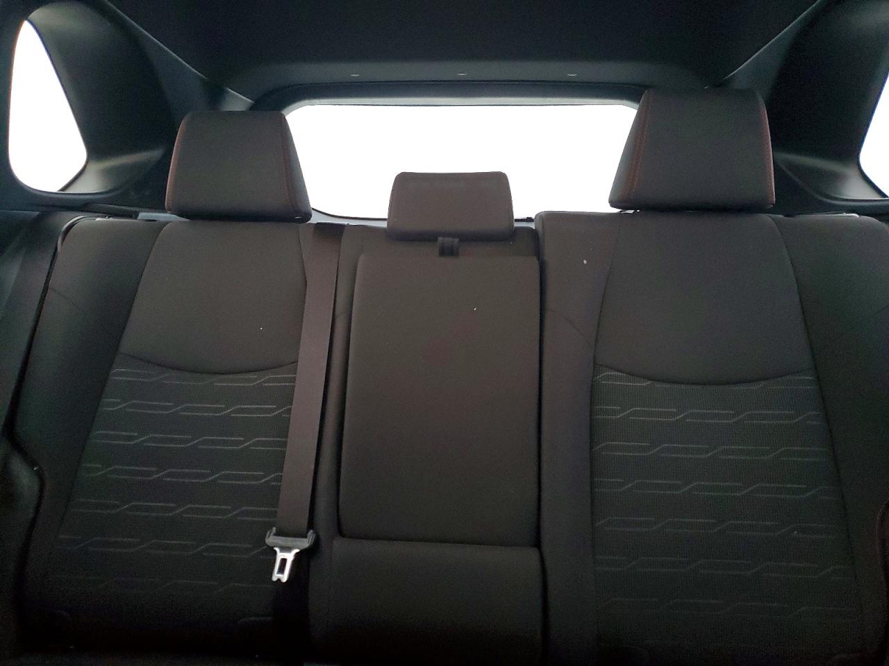 2025 TOYOTA RAV4 SE photo 10