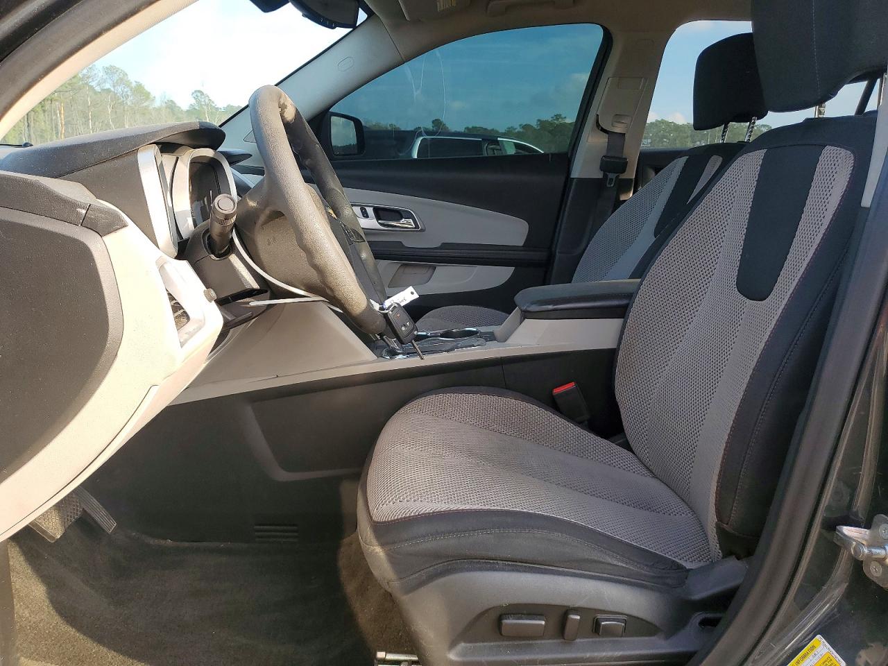 2017 CHEVROLET EQUINOX LS photo 13