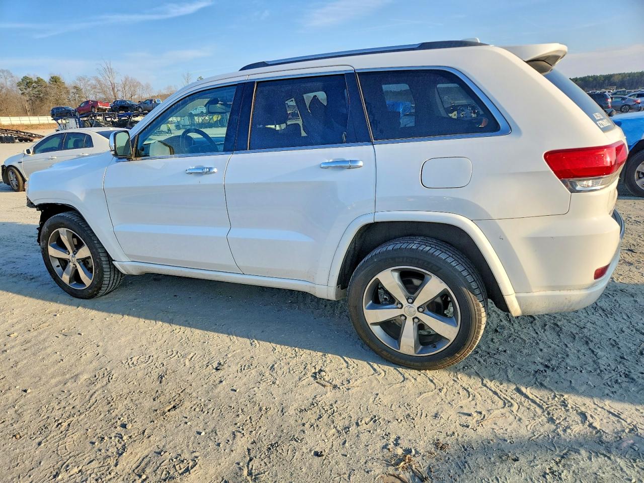 2015 JEEP GRAND CHEROKEE OVERLAND photo 2