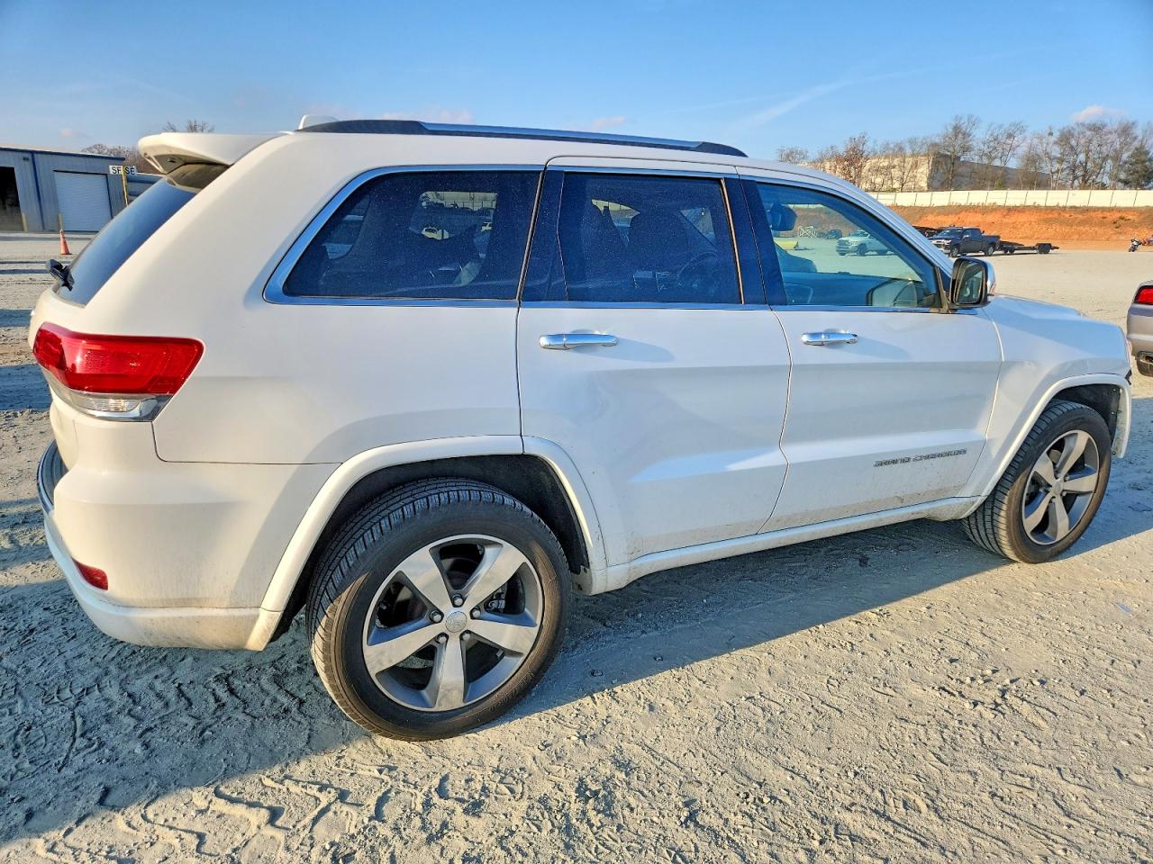 2015 JEEP GRAND CHEROKEE OVERLAND photo 3