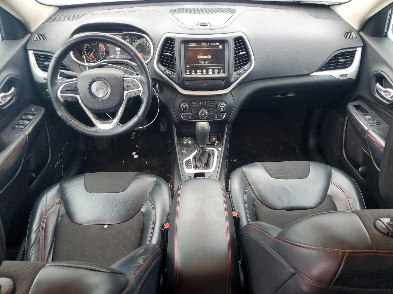 2016 JEEP CHEROKEE TRAILHAWK photo 8