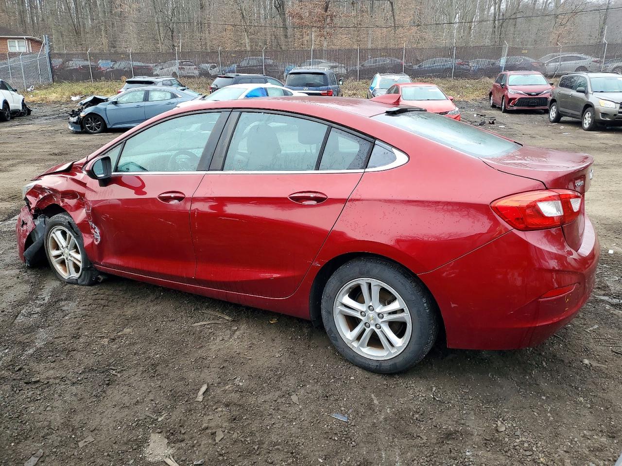 2017 CHEVROLET CRUZE LT photo 2