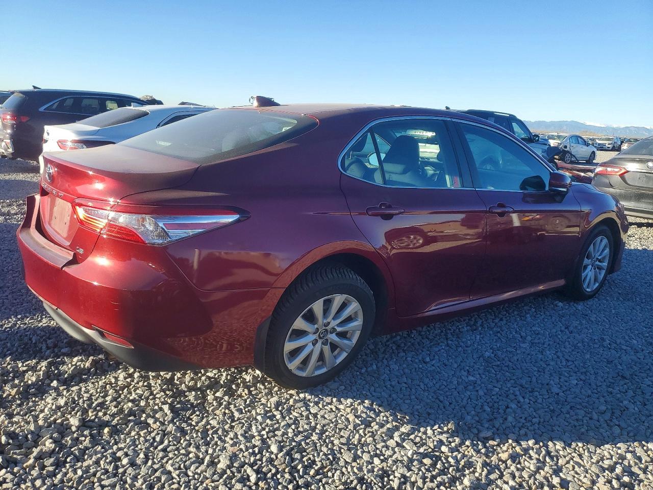 2019 TOYOTA CAMRY L photo 3