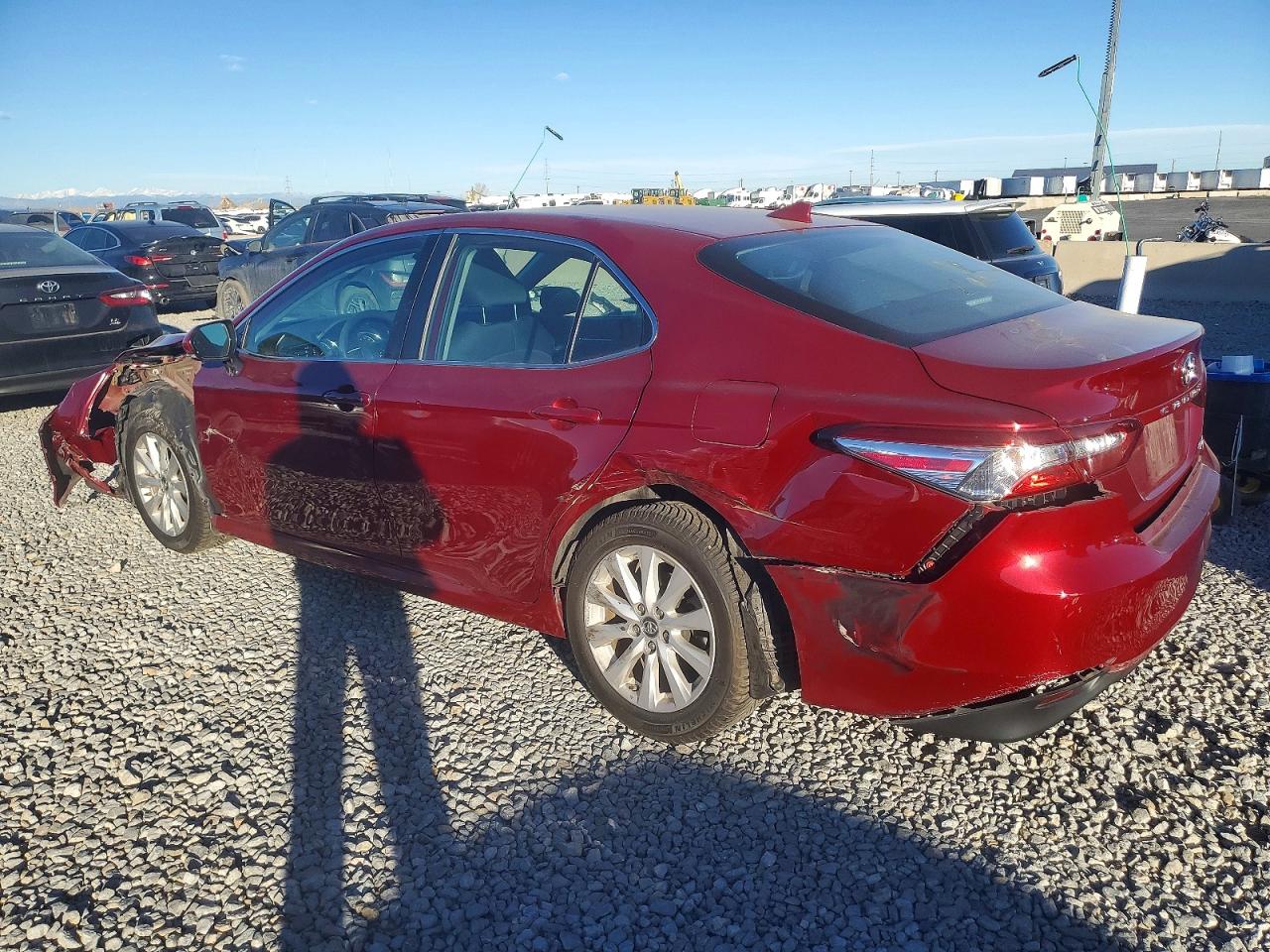 2019 TOYOTA CAMRY L photo 2