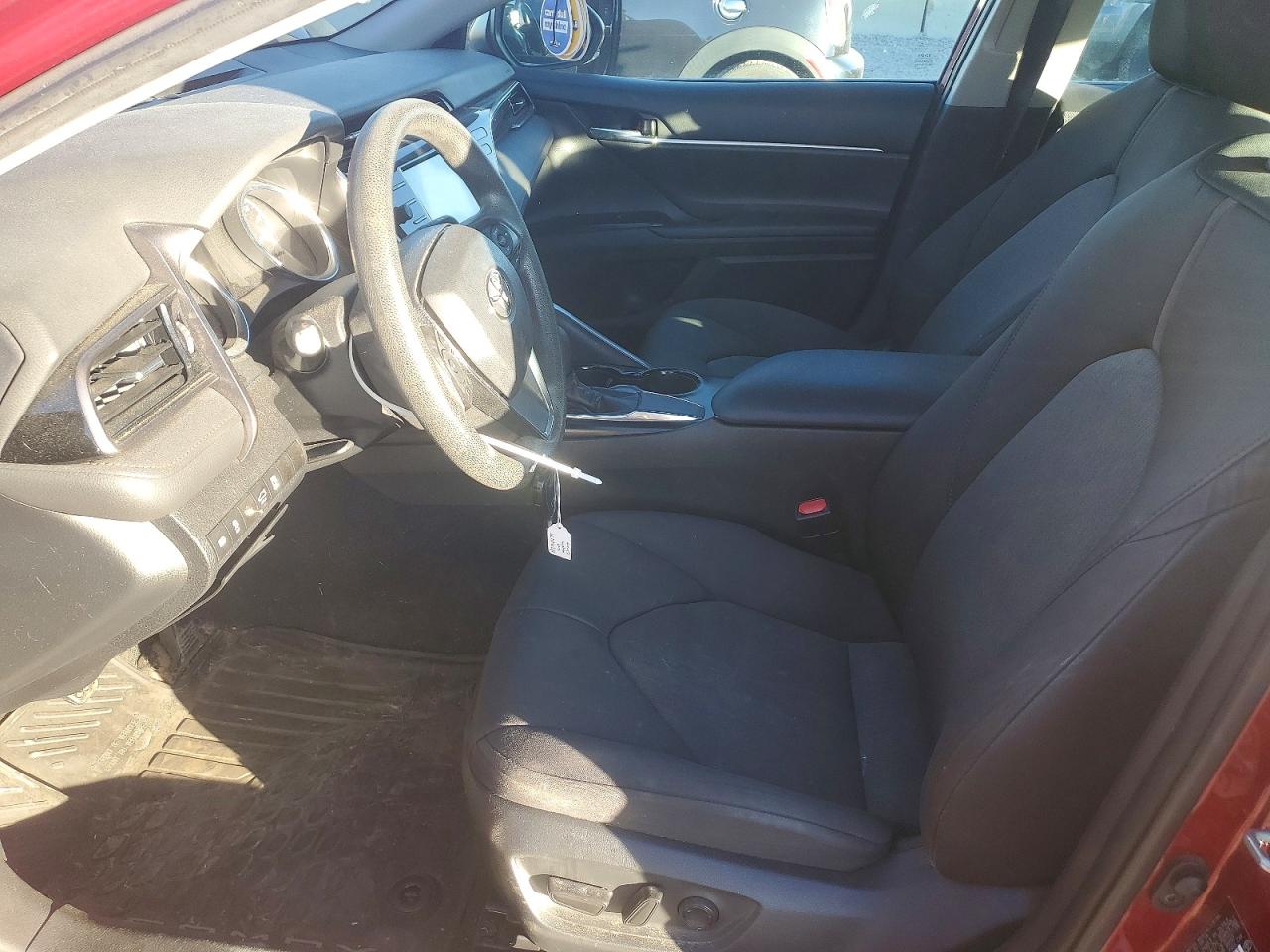 2019 TOYOTA CAMRY L photo 7