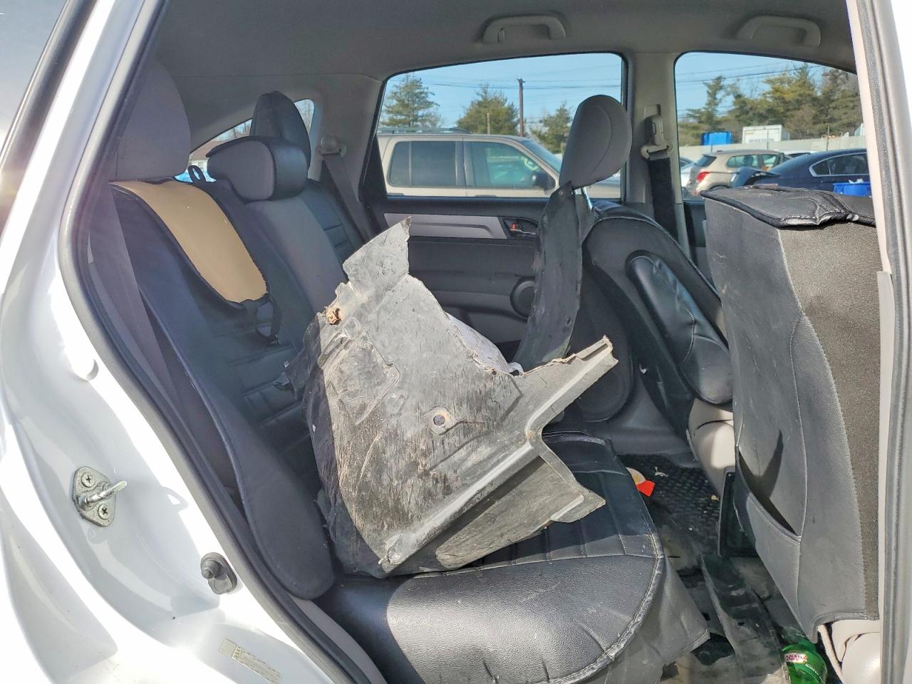 2010 HONDA CR-V LX photo 11