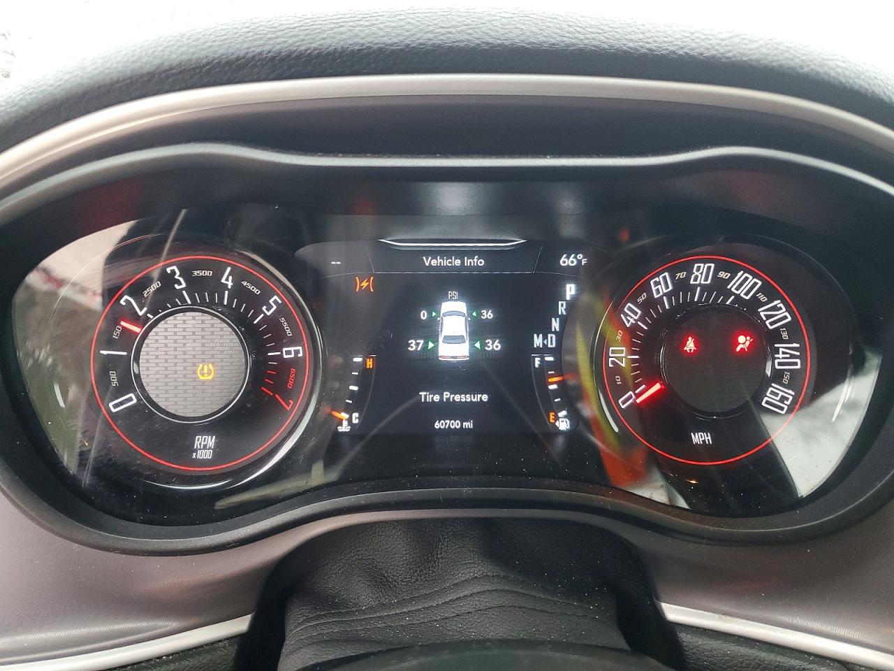 2022 DODGE CHALLENGER SXT photo 9
