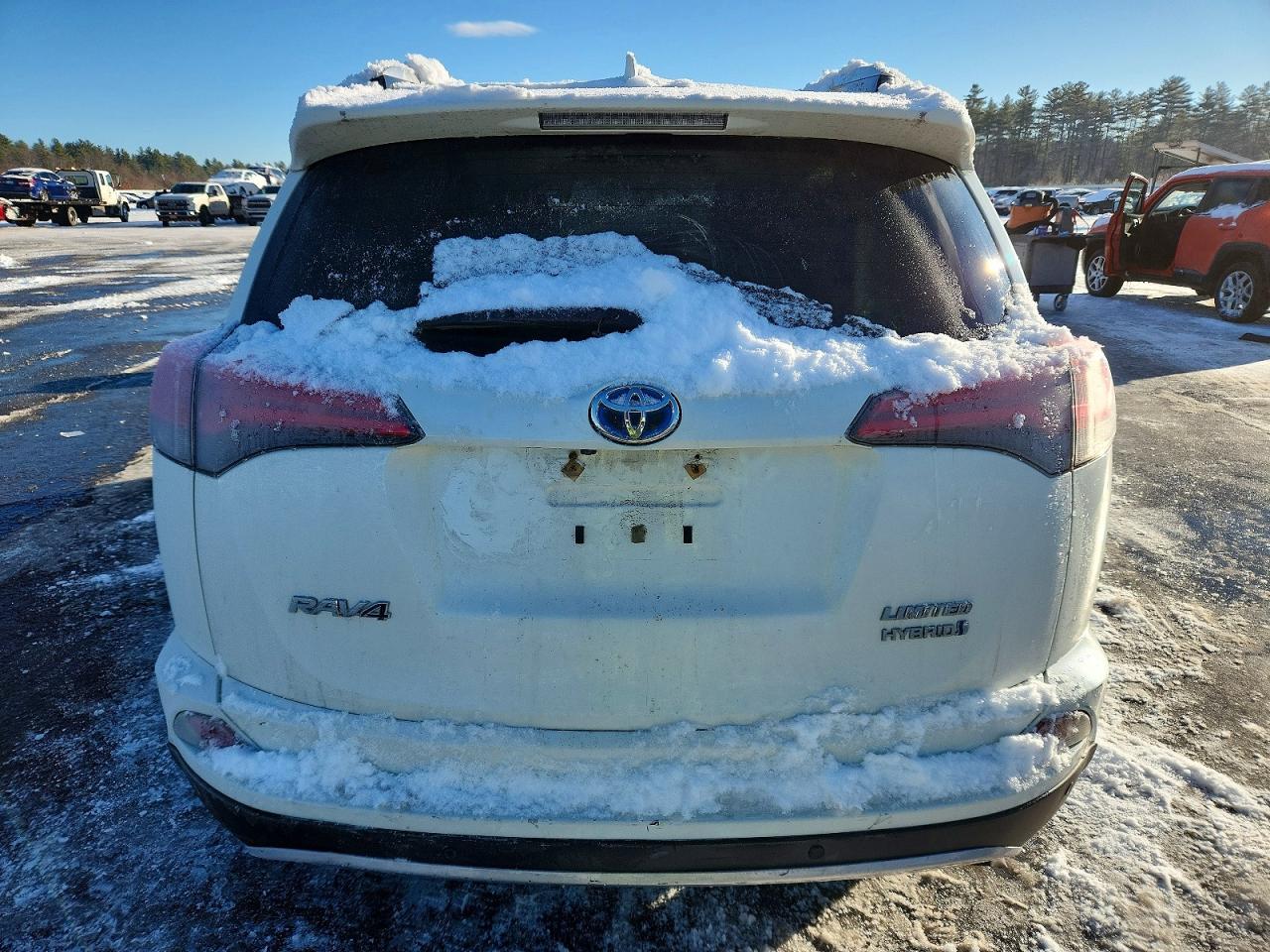 2018 TOYOTA RAV4 HV LIMITED photo 6