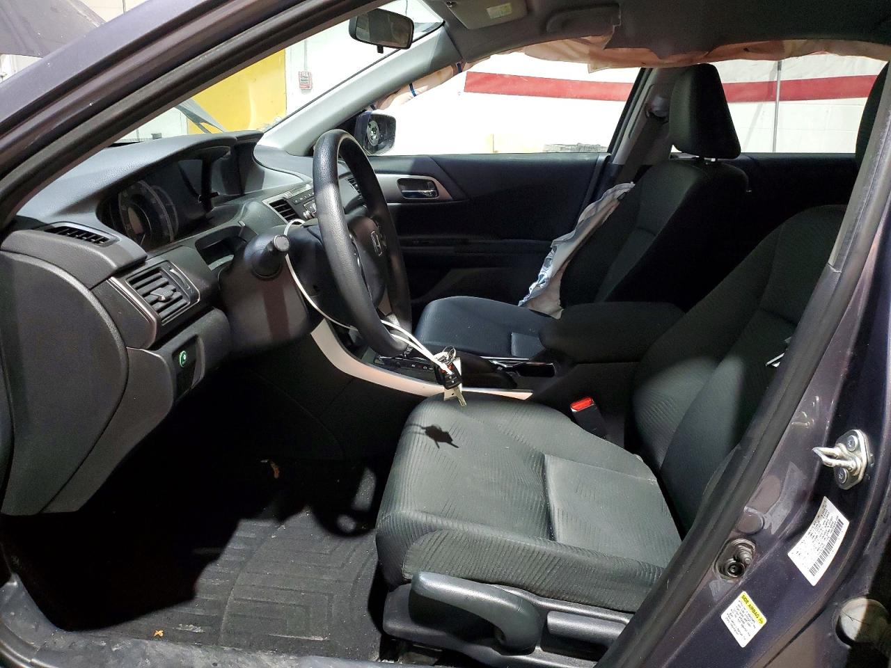 2015 HONDA ACCORD LX photo 7