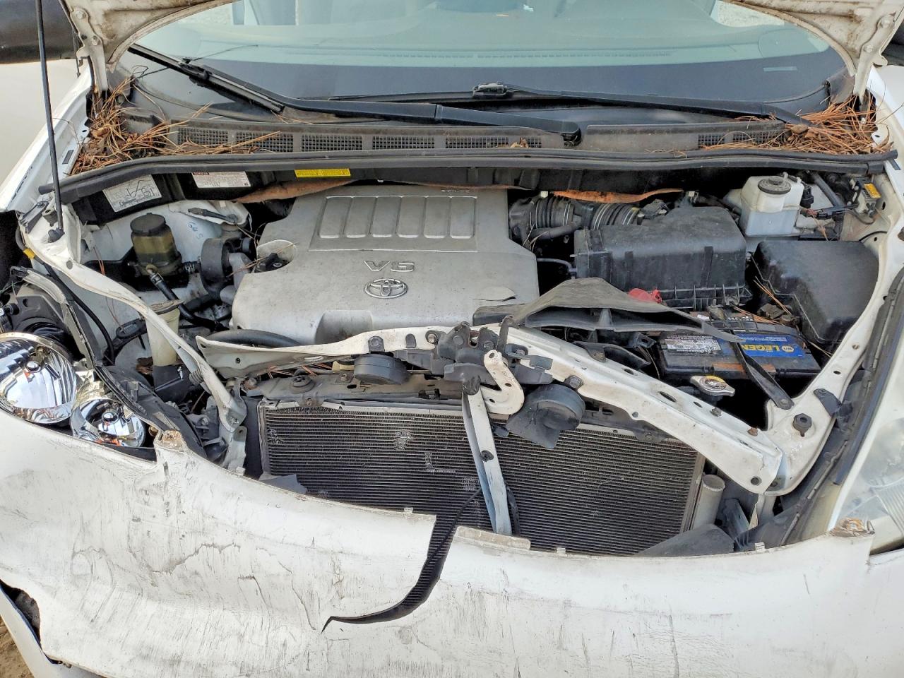 2008 TOYOTA SIENNA CE photo 11